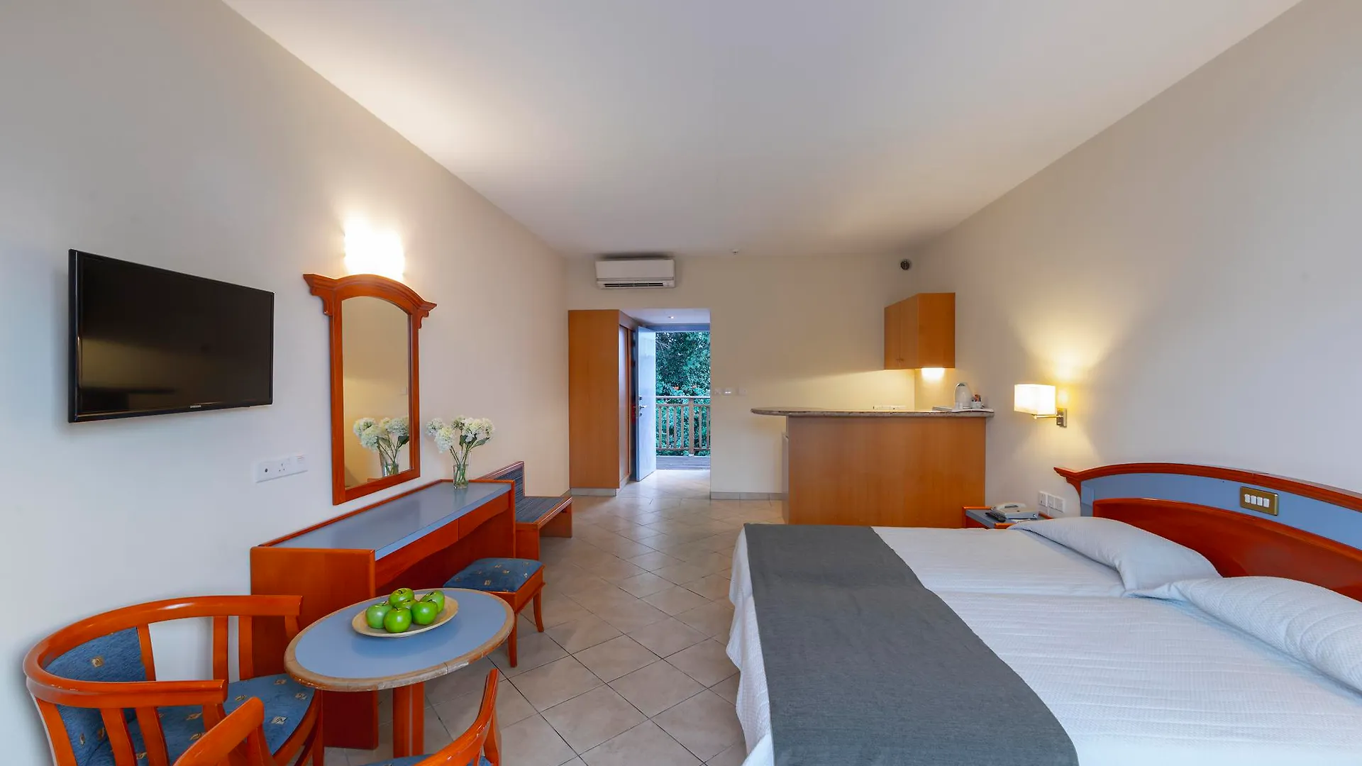 Melissi Beach Hotel & Spa Ayia Napa 4*,